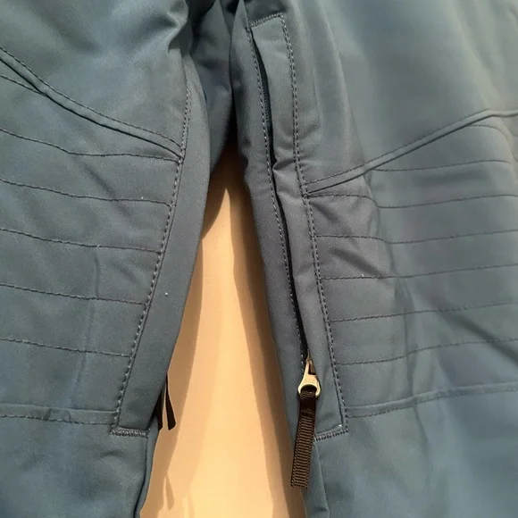 OBERMEYER | Blue Ski Pants Size XL Teen (Fits a Small Adult) - Picture 3 of 10